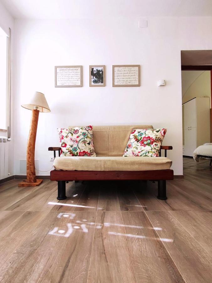 Aretta: Appartamento Nel Cuore Di อิทริ ภายนอก รูปภาพ